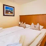 The House Zell Am Ξενοδοχείο με διαμερίσματα