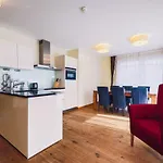 The House Zell Am Ξενοδοχείο με διαμερίσματα