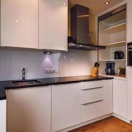 アパートホテル The House Zell Am ツェル アム ゼー