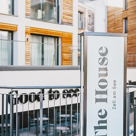 The House Zell Am アパートホテル ツェル アム ゼー