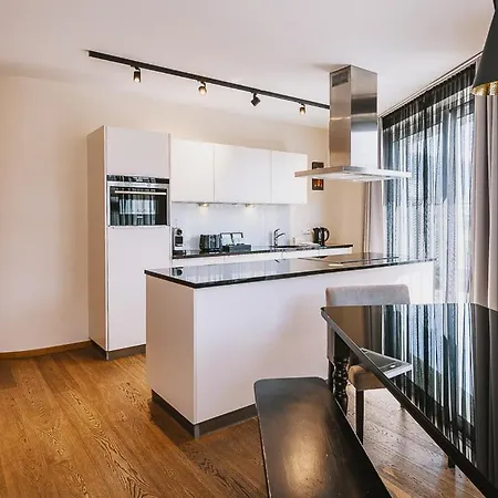 The House Zell Am アパートホテル