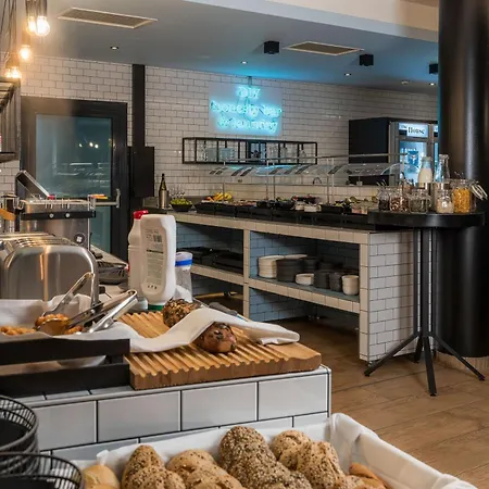 アパートホテル The House Zell Am