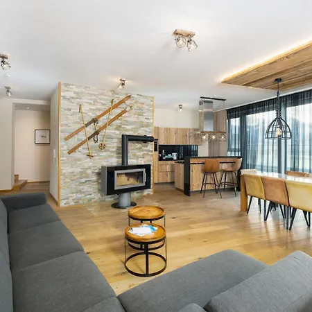 Apart Otel The House Zell Am