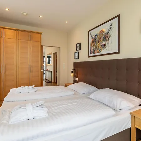 The House Zell Am アパートホテル