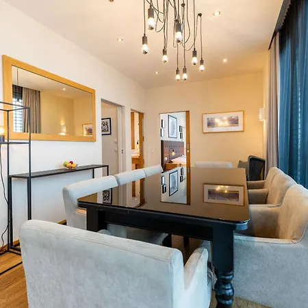 Ξενοδοχείο με διαμερίσματα The House Zell Am 4*