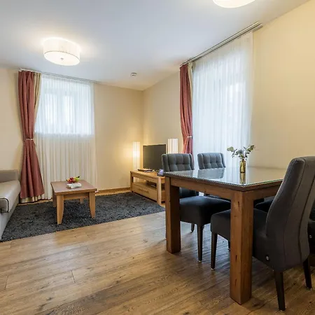 The House Zell Am Lejlighedshotel 4*