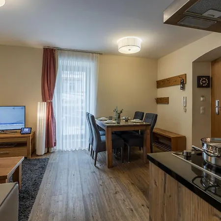 The House Zell Am 4* Zell am See