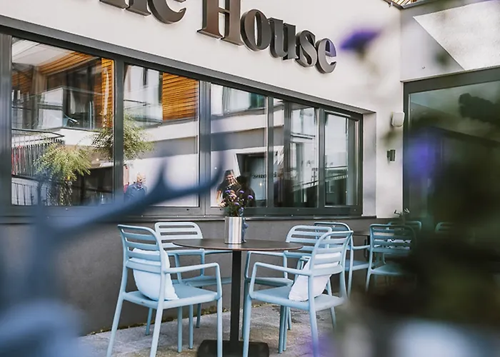 Ξενοδοχείο με διαμερίσματα The House Zell Am 4*