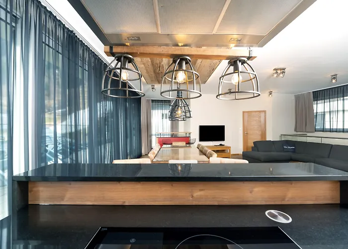 Ξενοδοχείο με διαμερίσματα The House Zell Am 4*