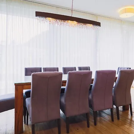 The House Zell Am Aparthotel 4*